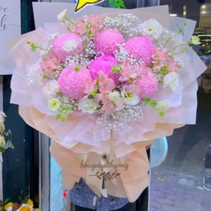 Bó hoa hồng pastel kết hợp gấu bông tại shop hoa tươi gần quận 5 – tặng sinh nhật hoặc ngày đặc biệt