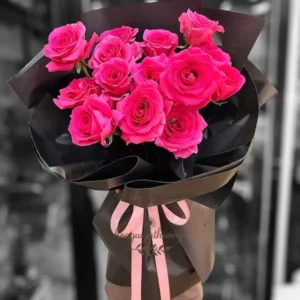 Bó hoa hồng rực rỡ tại shop hoa uy tín gần đây, giao nhanh trong ngày